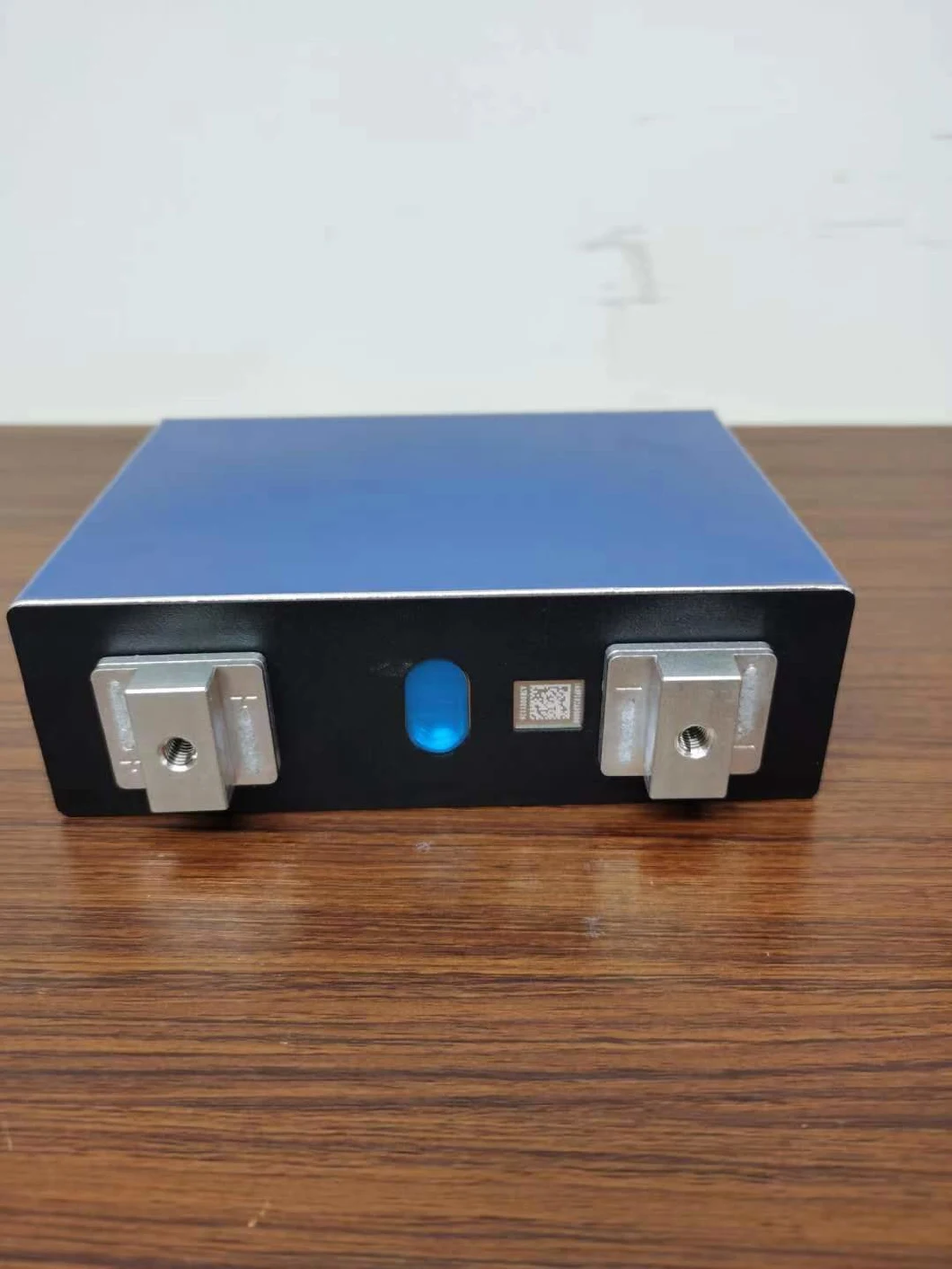Calb Brand New 3.2V 100ah Aluminum Case L160f100 Lithium LiFePO4 Battery Cell